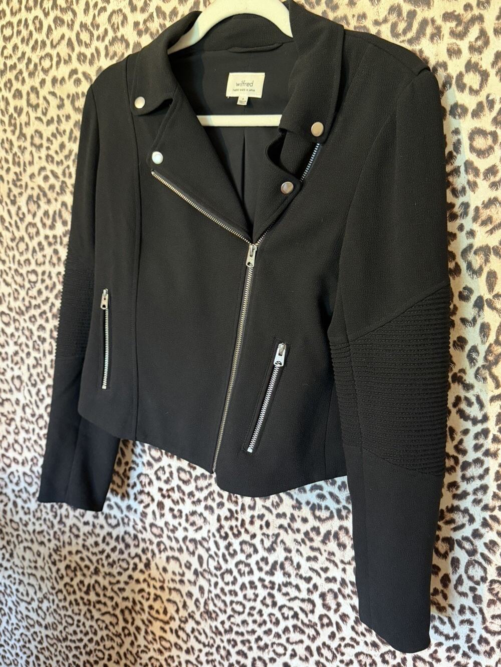 Aritzia Wilfred Montesson Crepe Biker Jacket, Black Floral, Sz 6, EUC